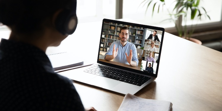 Skills and knowledge transfer with a mentoring program